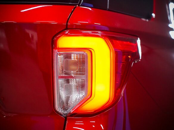 2019 Ford Explorer VI, красный, 3695000 рублей - вид 22