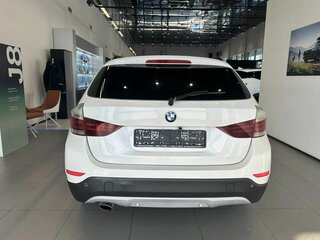 2013 BMW X1 18i I (E84) Рестайлинг, белый, 980000 рублей, вид 5
