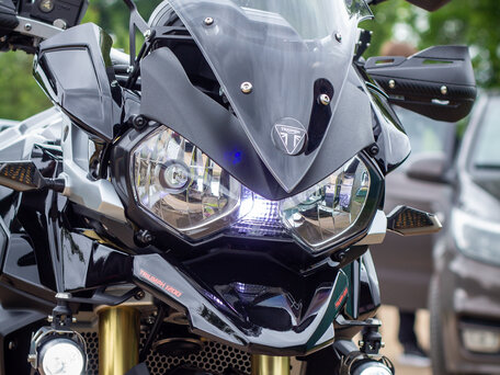 2012 Triumph Tiger Explorer, чёрный, 768756 рублей, вид 2