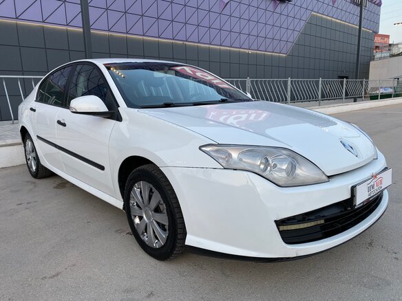 2008 Renault Laguna III, белый - вид 15