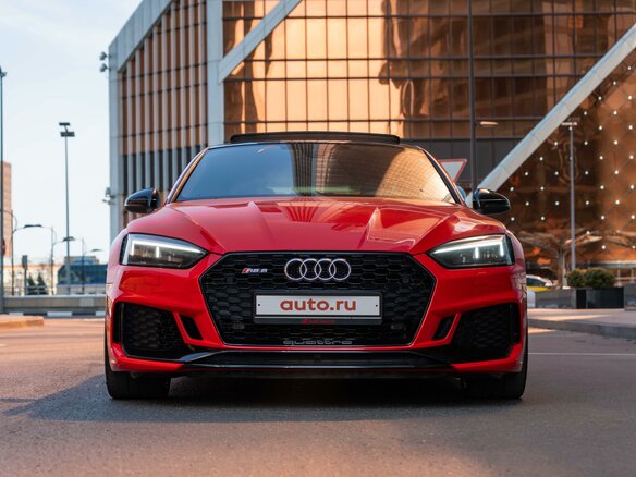 2017 Audi RS 5 II (F5), красный - вид 2