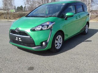 2017 Toyota Sienta II, зелёный, 1450000 рублей, вид 1