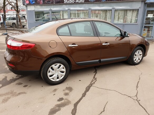 2014 Renault Fluence I Рестайлинг, коричневый - вид 3