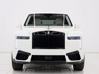 2025 Rolls-Royce Cullinan Black Badge I Рестайлинг (Series II), белый, 57833386 рублей, вид 3