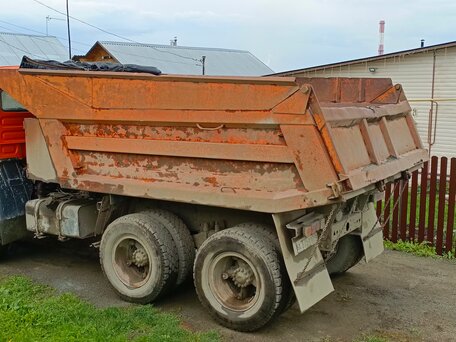 1991 КамАЗ 5511, оранжевый, 750000 рублей, вид 3