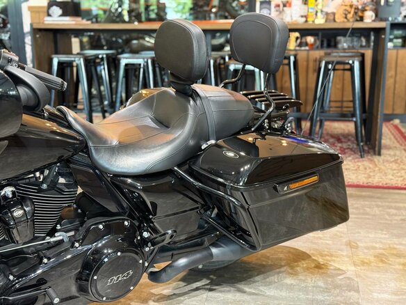 2022 Harley-Davidson Street Glide Special, чёрный, 2650000 рублей - вид 2