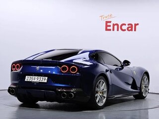 2021 Ferrari 812 Superfast, синий, 33433607 рублей, вид 2
