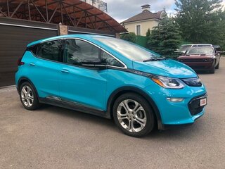 2019 Chevrolet Bolt I, зелёный, 1850000 рублей, вид 1