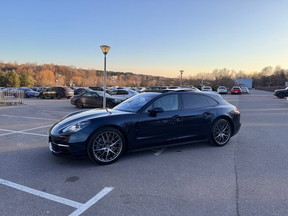 2019 Porsche Panamera 4 Sport Turismo II, синий, 7100000 рублей - вид 8