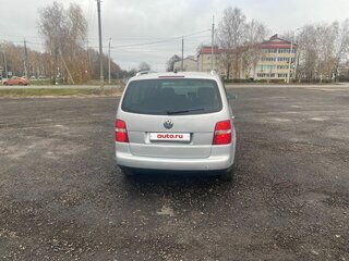 2005 Volkswagen Touran I, серебристый, 700000 рублей, вид 3