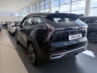 2026 Geely Atlas II, чёрный, 3512990 рублей, вид 2