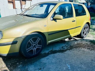 1998 Volkswagen Golf IV, жёлтый, 270000 рублей, вид 2