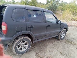 2004 Chevrolet Niva I, чёрный, 385000 рублей, вид 4
