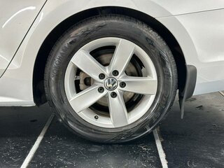 2012 Volkswagen Jetta VI, серебристый, 1081500 рублей, вид 5