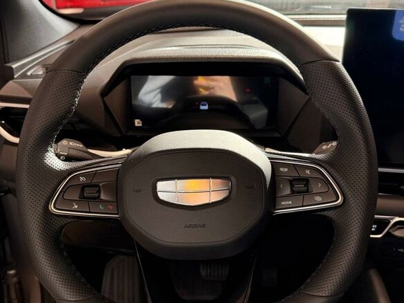 2026 Geely Coolray I Рестайлинг 2, серебристый, 2774990 рублей - вид 16