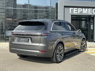 2026 Li Auto (Lixiang) L7 52.3 kWh I Рестайлинг, серый, 10690000 рублей, вид 3