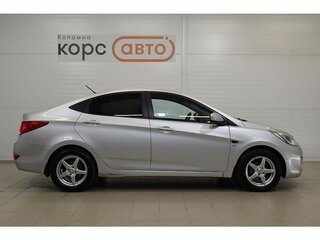 2012 Hyundai Solaris I, серебристый, 610000 рублей, вид 4