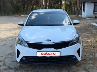 2020 Kia Rio IV Рестайлинг, белый, 1799999 рублей, вид 2