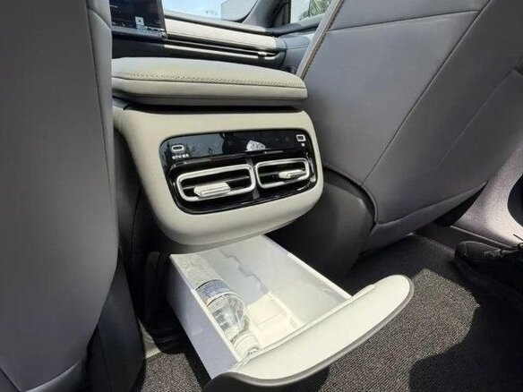 2026 Changan Qiyuan A06 28.39 kWh, серебристый, 2970000 рублей - вид 18