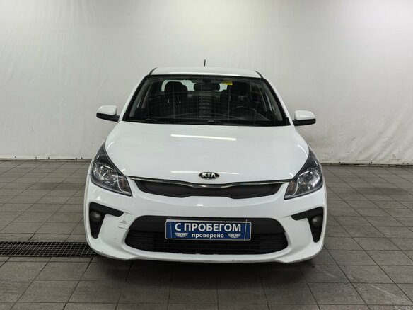 2018 Kia Rio IV, белый - вид 1