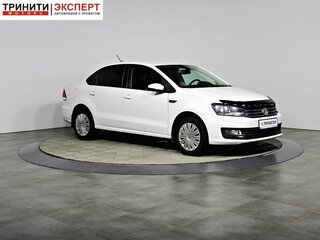 2017 Volkswagen Polo V Рестайлинг, белый, 1177000 рублей, вид 3