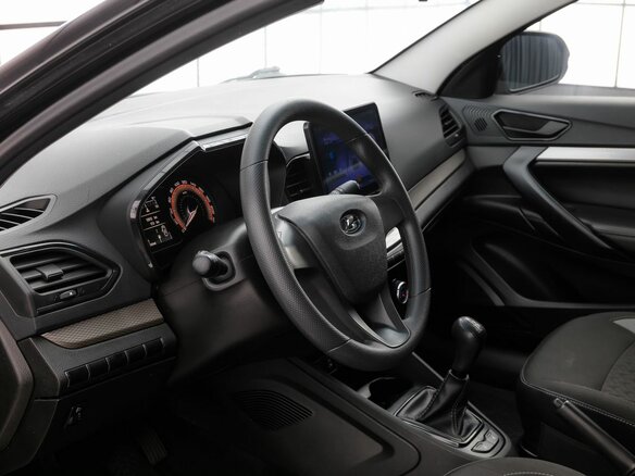 2024 Lada (ВАЗ) Vesta I Рестайлинг (NG), чёрный, 1119000 рублей - вид 8