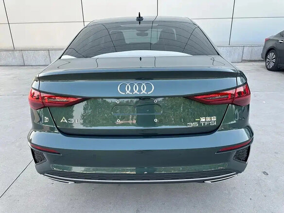 2023 Audi A3 35 TFSI Long IV (8Y), зелёный, 2150000 рублей - вид 4