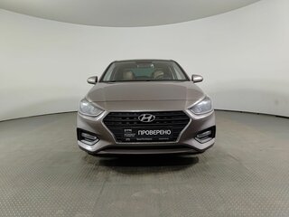 2017 Hyundai Solaris II, коричневый, 1300000 рублей, вид 2