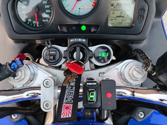 2000 Honda VFR 800, синий, 495000 рублей - вид 15