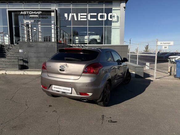 2009 Kia Ceed I, бежевый, 645000 рублей - вид 4