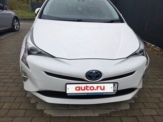 2017 Toyota Prius IV (XW50), белый, 1399000 рублей, вид 5