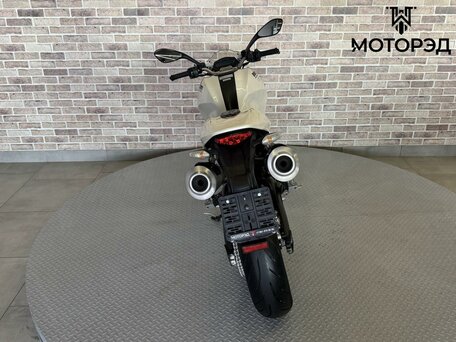2009 Ducati Monster 696, белый, 470000 рублей, вид 3