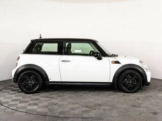 2011 Mini Hatch One II (R56) Рестайлинг, белый, 849000 рублей, вид 4