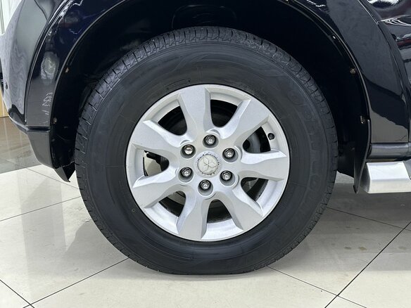 2011 Mitsubishi Pajero IV Рестайлинг 1, чёрный, 1899000 рублей - вид 34