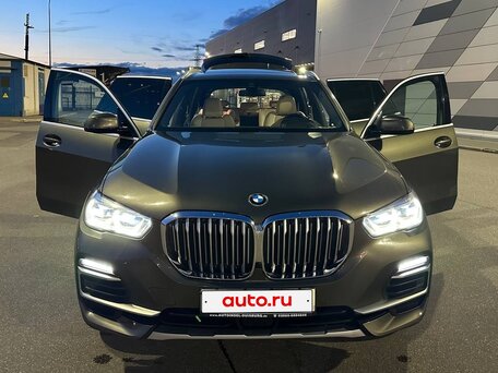 2020 BMW X5 30d IV (G05/G18), зелёный, 6300000 рублей, вид 4