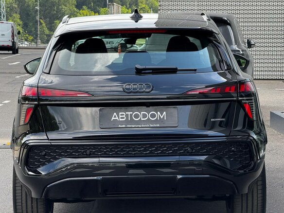 2026 Audi Q3 TFSI III (FJ), чёрный, 6990000 рублей - вид 5