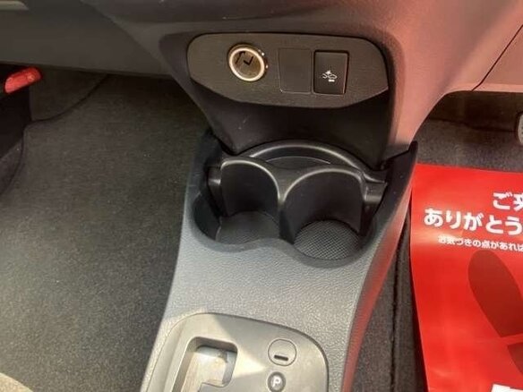 2018 Toyota Vitz III (XP130) Рестайлинг, серый, 990000 рублей - вид 16