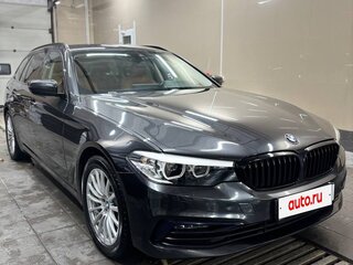 2020 BMW 5 серии 520d xDrive VII (G30/G31/G38), серый, 3999999 рублей, вид 2