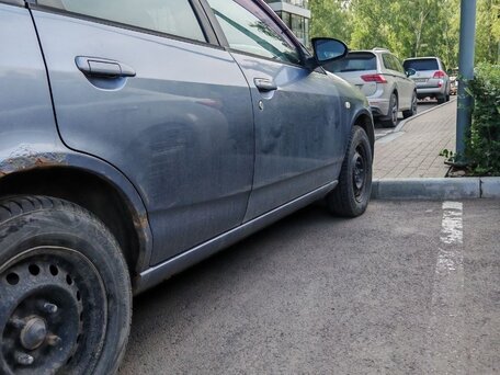 2002 Nissan Wingroad II (Y11) Рестайлинг, фиолетовый, 290000 рублей, вид 4