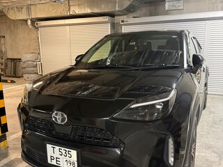 2021 Toyota Yaris Cross I, чёрный, 2300000 рублей, вид 2