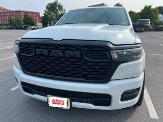 2025 Ram 1500 Crew Cab eTorque V Рестайлинг, белый, 5500000 рублей, вид 1