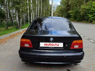2001 BMW 5 серии 520i IV (E39) Рестайлинг, чёрный, 600000 рублей, вид 4