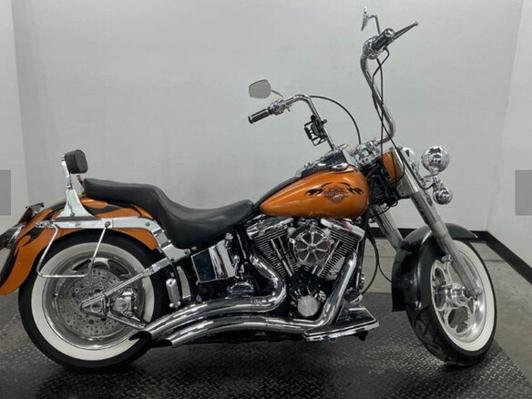 1998 Harley-Davidson Fat Boy, золотистый, 640000 рублей