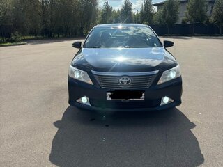 2011 Toyota Camry VII (XV50), серый, 1700000 рублей, вид 3
