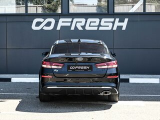 2018 Kia K5 II, чёрный, 1569000 рублей, вид 4