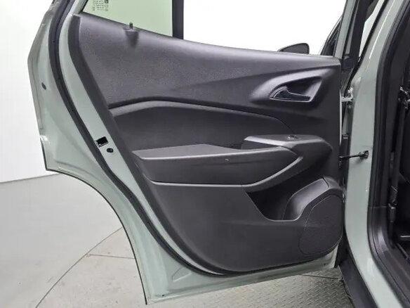 2023 Chevrolet Trax II, зелёный, 1400000 рублей - вид 12