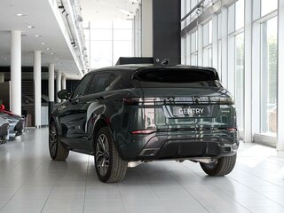 2025 Land Rover Range Rover Evoque II Рестайлинг, зелёный, 6300000 рублей, вид 5