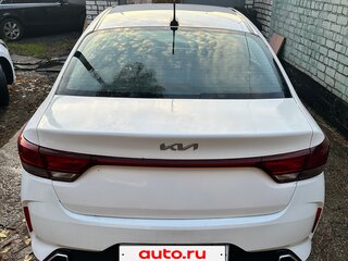 2021 Kia Rio IV Рестайлинг, белый, 950000 рублей, вид 5