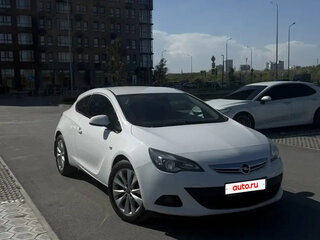 2013 Opel Astra GTC J Рестайлинг, белый, 900000 рублей, вид 1