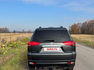 2015 Mitsubishi Pajero Sport II Рестайлинг, серый, 1750000 рублей, вид 5